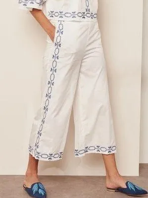 New Foxiedox Embroidered Cropped Pants Spellgirl Culottes White Blue Size Medium thumbnail 2