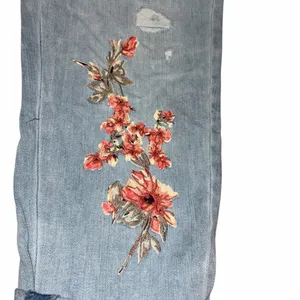 NEW White House Black Market Distressed Floral Embroidered Girlfriend Jeans 14 thumbnail 4