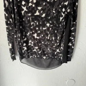 Lily Tribe Women's Small Abstract Print‎ Sheer Hem Long Sleeve Sweater Top thumbnail 3