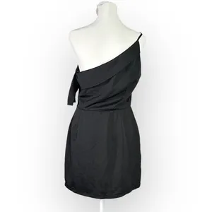 Superdown Keyonne Mini Dress Women's Medium Black Asymmetric Draped Off Shoulder thumbnail 5