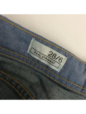 Gap 1969 Womens Real Straight Medium Wash Denim Jeans Size 28/6 thumbnail 6