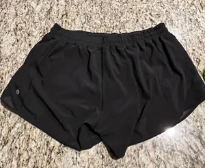 Lululemon Hotty Hot Short II *Long 4" - Black (First Release) thumbnail 2