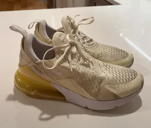 Nike Air Max 270 thumbnail 1