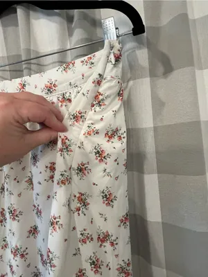 Princess Polly Cream Maxi Skirt with Pink Floral Print thumbnail 3