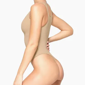 NEW SKIMS Seamless Sculpt Scoopneck Thong Bodysuit in Clay Size Small thumbnail 3