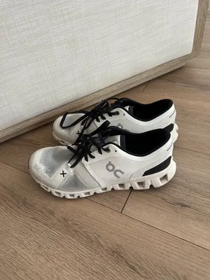 On Cloud Anthropologie X 3 Sneakers in White Size US 7.5 thumbnail 6