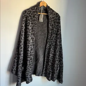 NEW Barefoot Dreams CozyChic Ultra Lite leopard print blanket wrap L/XL thumbnail 2
