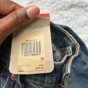 Levi’s 501 Curve Rhinestone Hem Jeans Size 28 thumbnail 10