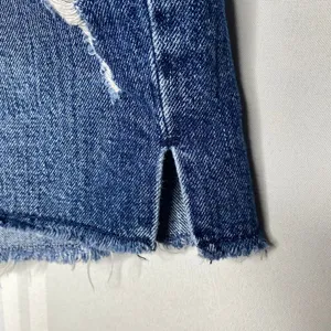 GAP Destroyed Distressed 3 Inch Cutoff Denim Jean Shorts Size 27T Indigo Blue thumbnail 7