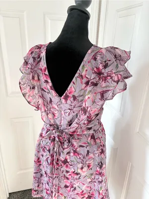 Express purple and pink floral print short-sleeve mini dress with a V-neckline thumbnail 3