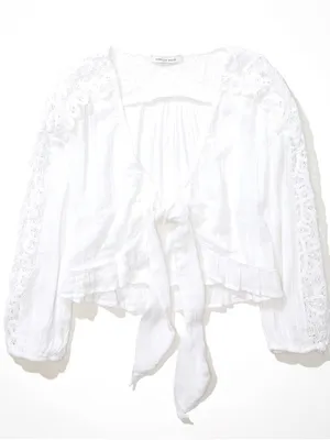 NWT American Eagle White V-Neck Lace Tie-Front Cropped Blouse Size Medium thumbnail 2