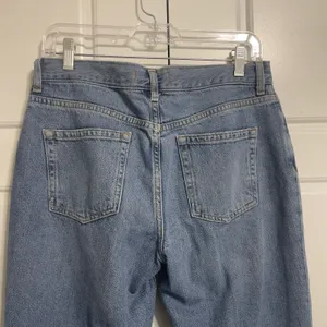 We The Free, free people distressed wide leg jeans. Size 28 rise buttons thumbnail 3