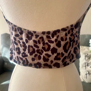 Backless Leopard Top Purple thumbnail 4