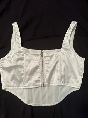 Missguided White Satin Corset Top thumbnail 5