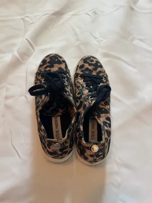 Steve Madden Leopard Print Canvas Sneakers with Black Laces thumbnail 3