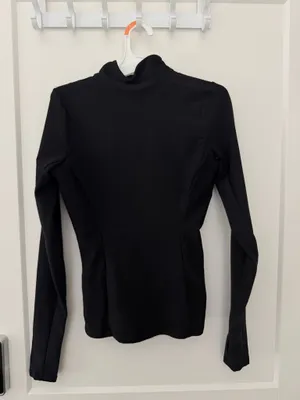Alo Yoga Long Sleeve Top thumbnail 5