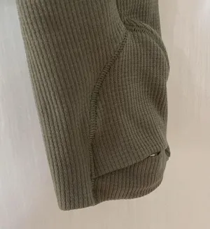 Lululemon Swiftly 2.0 Race Length Long Sleeve Size 10 Athletic Shirt Green thumbnail 4