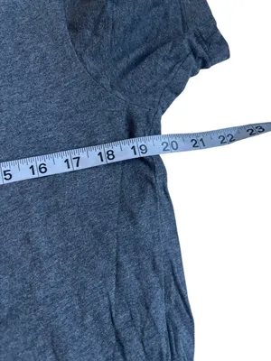 Levis Women's Light Weight Grey T-shirt thumbnail 3