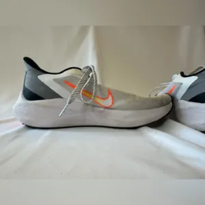 Size 6 1/2 - Nike Air Zoom Winflo 7 White Bright Mango W thumbnail 6