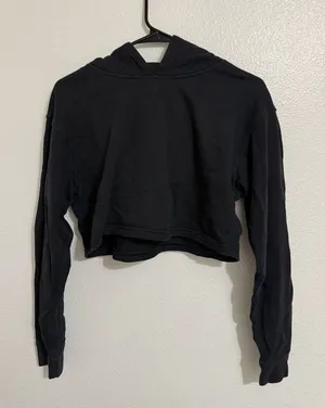 Lululemon cropped hoodie  thumbnail 1