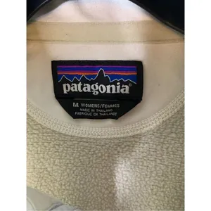 Patagonia Better Sweater Marsupial Pullover Fleece off white women's medium thumbnail 4