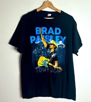 Brad paisley 2021 concert tour graphic shirt size large‎ thumbnail 1