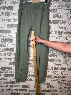 John galt | women brandy Melville sage green sweatpants joggers thumbnail 9