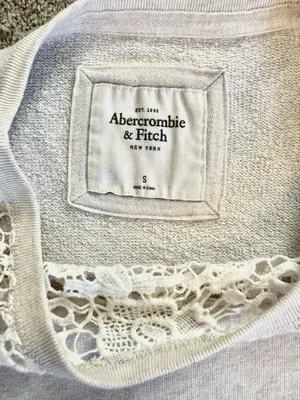 Abercrombie & Fitch Lace Crewneck Sweatshirt Cream Small thumbnail 6