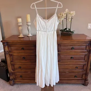 All In Favor Lace Detail Midi Dress Off White Size M NWT thumbnail 4
