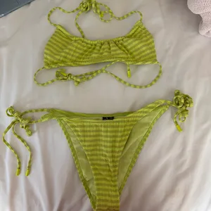 Triangl Bikini Set Swimwear thumbnail 1