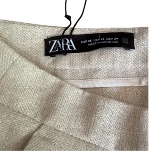Zara Women's High Waist Pleated Paper Bag Style Shorts XS thumbnail 7