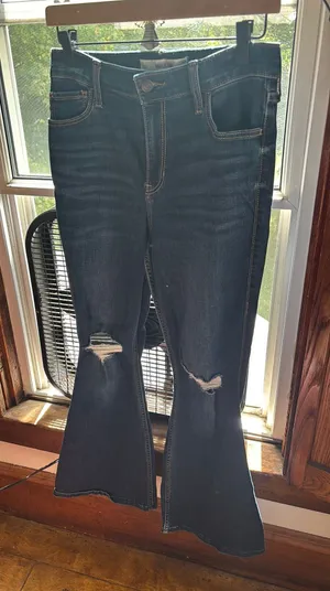 Hollister Jeans Bell Bottom Flare thumbnail 1