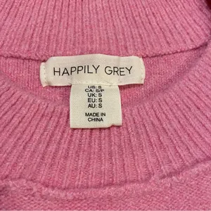 Happily Grey Pink Short Puff Sleeve Sweater thumbnail 4