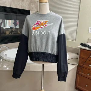 Nike Womens Sweatshirt Sz XS Gray Black Pullover Crew Neck Workout‎ Activewear thumbnail 9