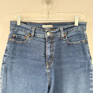 Levi's Women's 512 Perfectly‎ Slimming Straight Leg Jeans Medium Wash Size 10 S thumbnail 4