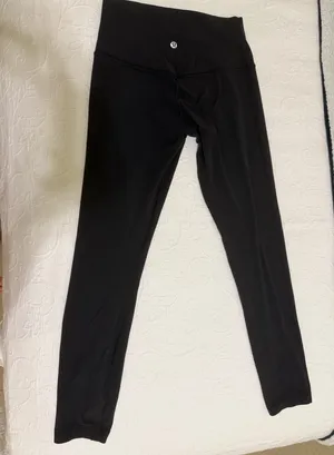 Black Lululemon Cropped Leggings thumbnail 2