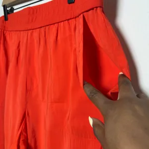 Cabi Women Campground Crop Pants Large Red Wide Leg Pull On Elastic Waist 6609 thumbnail 2