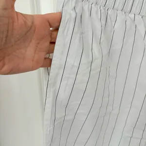 American Eagle Outfitters White Pinstripe Boxer Lounge Pants Medium thumbnail 3