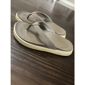 OluKai Nu'a Pi'o Women's Size 5 Beach Comfort Flip Flop Open Toe Sandals thumbnail 3