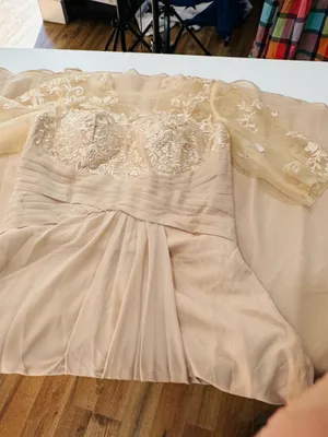 Elegant Lace Bodice Chiffon Evening Dress - Beige thumbnail 7