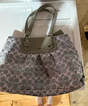Coach Purse Shoulder Bag thumbnail 1
