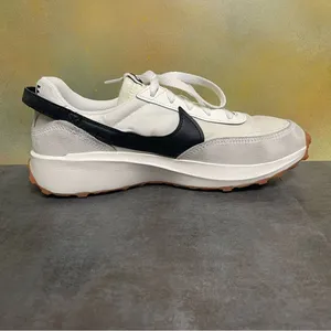 Nike Waffle Debut Women's White Retro Style Sneakers Size 11 thumbnail 13