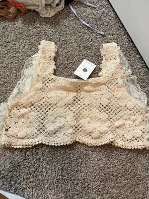Everyday chic top Tan thumbnail 2
