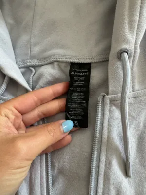 Alphalete Jacket Size Small thumbnail 3