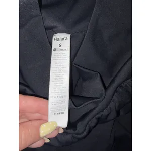 Halara SoftlyZero Airy Super High Waist 2-in-1 Yoga Shorts 3'' Black thumbnail 2