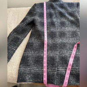 Banana Republic Women’s Charcoal Plaid Blazer thumbnail 7