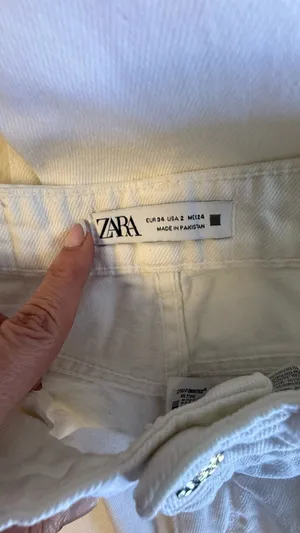 ZARA White High-Waisted Mom Fit Jeans - Size US 2 (EUR 34) - Bright White Denim thumbnail 6