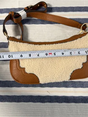 Jessica Simpson NWT Sherpa Shoulder Bag Camel Faux Leather Hobo Purse thumbnail 7