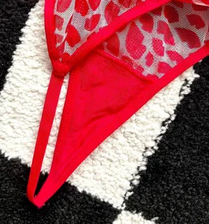 Victoria’s Secret Red Lip Pattern Bodysuit XS thumbnail 4