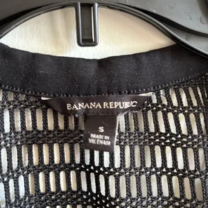 Banana Republic Black Mesh Back Short Sleeve Top Size S thumbnail 9